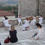 Diffuso Di *